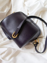 Load image into Gallery viewer, DELVAUX vintage bag