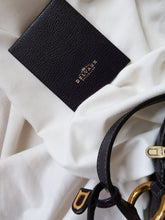 Load image into Gallery viewer, DELVAUX vintage bag