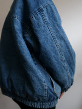 Load image into Gallery viewer, Denim trucker jacket