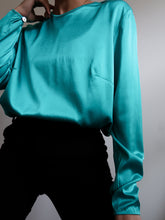 Load image into Gallery viewer, ELEGANCE silk top DESTOCK