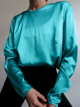 Load image into Gallery viewer, ELEGANCE silk top DESTOCK