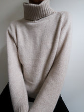 Load image into Gallery viewer, "Camelia" Cashmere turtleneck
