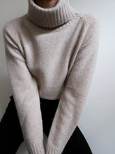 Load image into Gallery viewer, "Camelia" Cashmere turtleneck