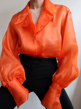 Load image into Gallery viewer, "Serena" silk shirt
