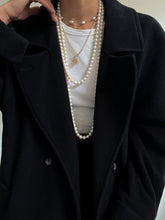 Load image into Gallery viewer, “Eva” Black coat