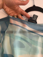 Load image into Gallery viewer, BCBG MAX AZRIA silk top DESTOCK