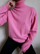 Load image into Gallery viewer, "Jade" turtleneck jumper