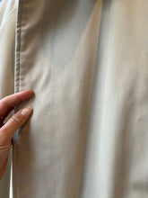 Load image into Gallery viewer, BURBERRY trench coat