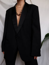 Load image into Gallery viewer, Black smoking blazer