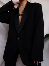 Load image into Gallery viewer, Black smoking blazer