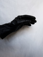 Load image into Gallery viewer, Calf leather gloves