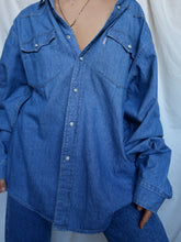Load image into Gallery viewer, Vintage Denim shirt