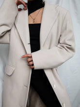 Load image into Gallery viewer, ESCADA coat