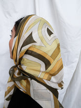 Load image into Gallery viewer, "Lina" soft scarf