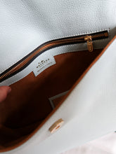 Load image into Gallery viewer, DELVAUX vintage bag