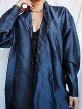 Load image into Gallery viewer, "Cassandre" silk shirt