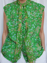 Load image into Gallery viewer, "Helene" vintage top