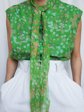 Load image into Gallery viewer, "Helene" vintage top