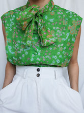 Load image into Gallery viewer, "Helene" vintage top