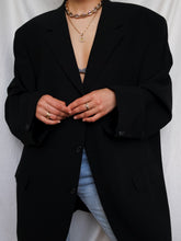 Load image into Gallery viewer, Black blazer
