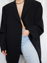 Load image into Gallery viewer, Black blazer
