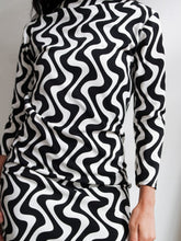 Load image into Gallery viewer, "Pisa" dress
