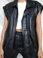 Load image into Gallery viewer, Leather sleeveless jacket