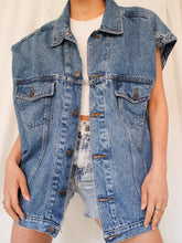 Load image into Gallery viewer, Sleeveless denim jacket