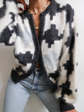 Load image into Gallery viewer, BASLER knitted cardigan