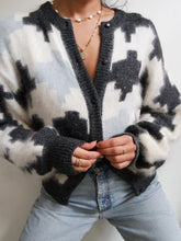 Load image into Gallery viewer, BASLER knitted cardigan