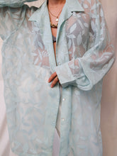 Load image into Gallery viewer, “Flowa” light shirt