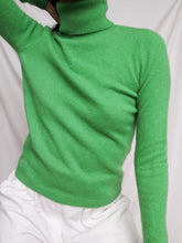 Load image into Gallery viewer, Pure cashmere knitted jumper