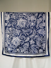 Load image into Gallery viewer, MANOUKIAN satin scarf