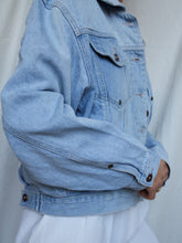 Load image into Gallery viewer, BETTY blue denim jacket