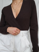 Load image into Gallery viewer, Brown cashmere wrap jumper