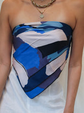 Load image into Gallery viewer, "De marez" silk scarf