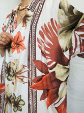 Load image into Gallery viewer, "Divina" shirt