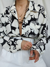 Load image into Gallery viewer, "Dame de coeur" shirt