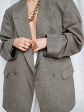 Load image into Gallery viewer, "Eve" wool blazer