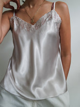 Load image into Gallery viewer, ELEGANCE satin top