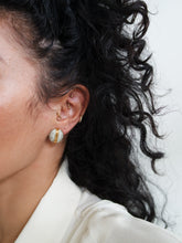 Load image into Gallery viewer, SWAROVSKI earrings