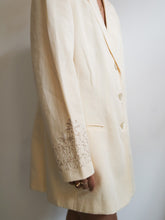 Load image into Gallery viewer, "Selena" creme blazer