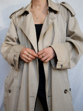 Load image into Gallery viewer, DANIEL HECHTER vintage trench coat