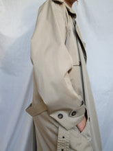 Load image into Gallery viewer, DANIEL HECHTER vintage trench coat