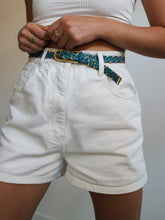 Load image into Gallery viewer, JEP’S white denim shorts