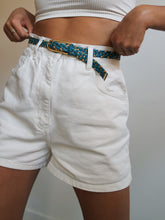 Load image into Gallery viewer, JEP’S white denim shorts