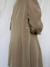 Load image into Gallery viewer, "Montmartre" wrapped vest