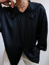 Load image into Gallery viewer, « Ébène » silk shirt