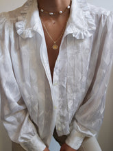 Load image into Gallery viewer, « Blanca » shirt