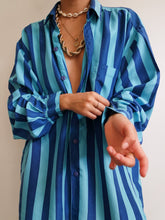 Load image into Gallery viewer, "Hasna" silk shirt